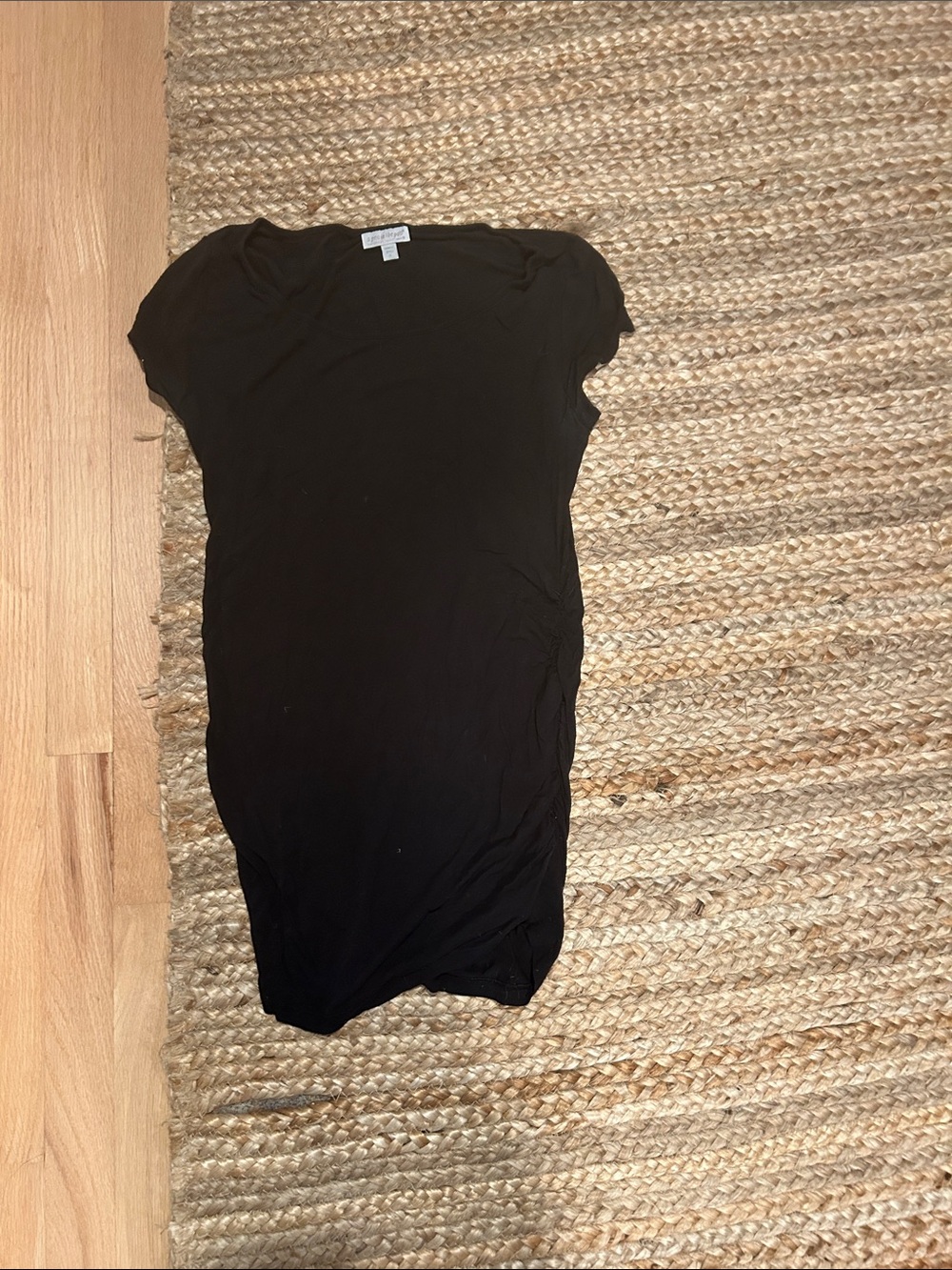 A Pea in the Pod Black Short Sleeve Tee